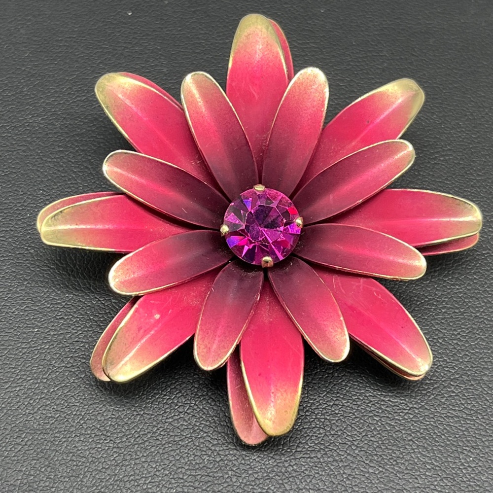 Vintage Y Back Metal Flower Power Brooch Deep Pink and Gold Tone